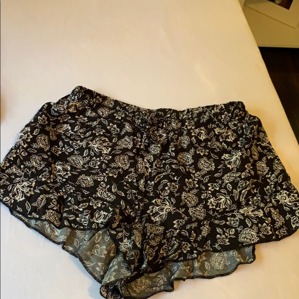 Flowy shorts